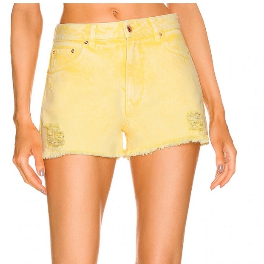 NWT Retrofete Suzy Denim Raw Hem Shorts in Lemonade sz 25.